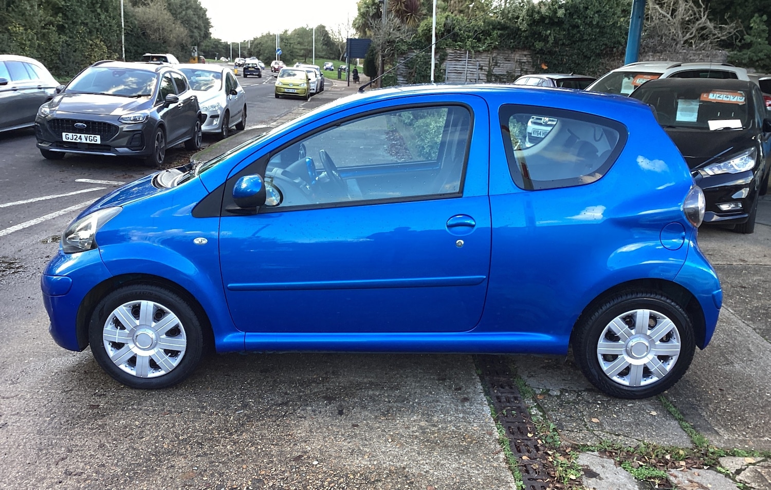 Used Toyota AYGO 2009 for sale - 76663630: Photo 3
