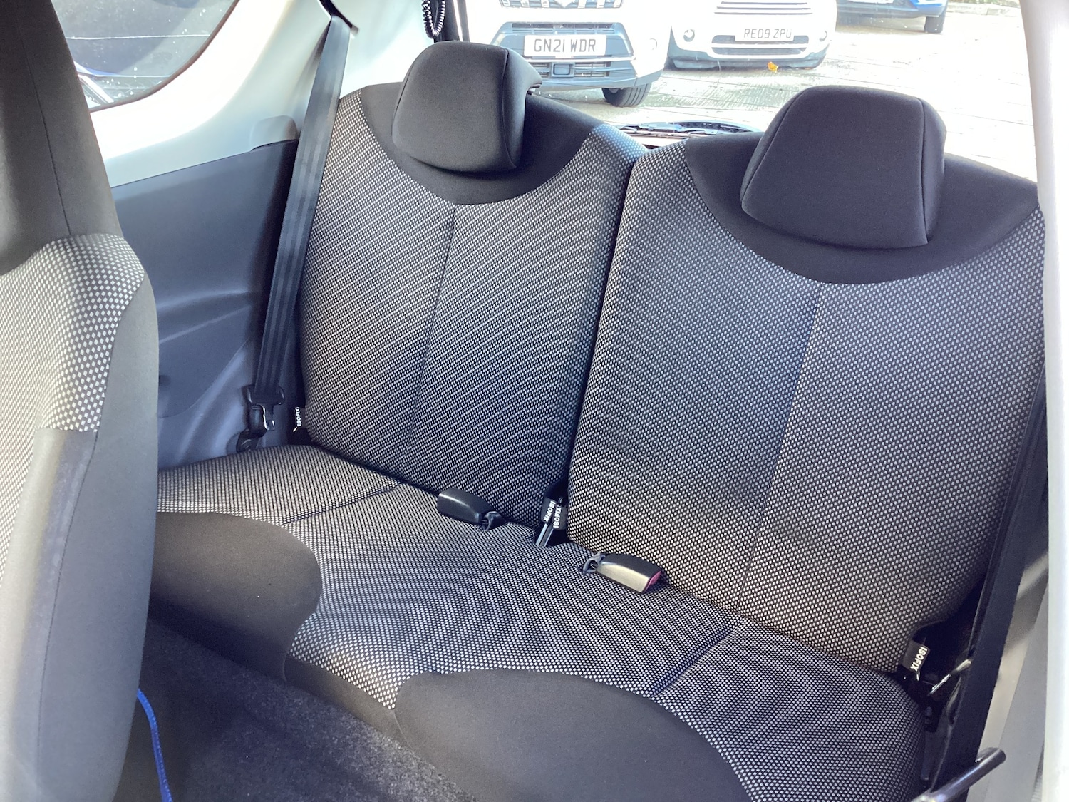 Used Toyota AYGO 2009 for sale - 76663630: Photo 5