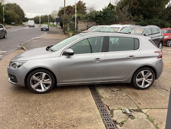 Used Peugeot 308 2018 for sale - 77701520: Photo
