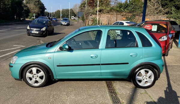 Used Vauxhall Corsa 2004 for sale - 73961536: Photo 3