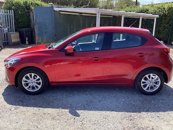 Used Mazda Mazda2 2018 for sale - 79101886: Photo