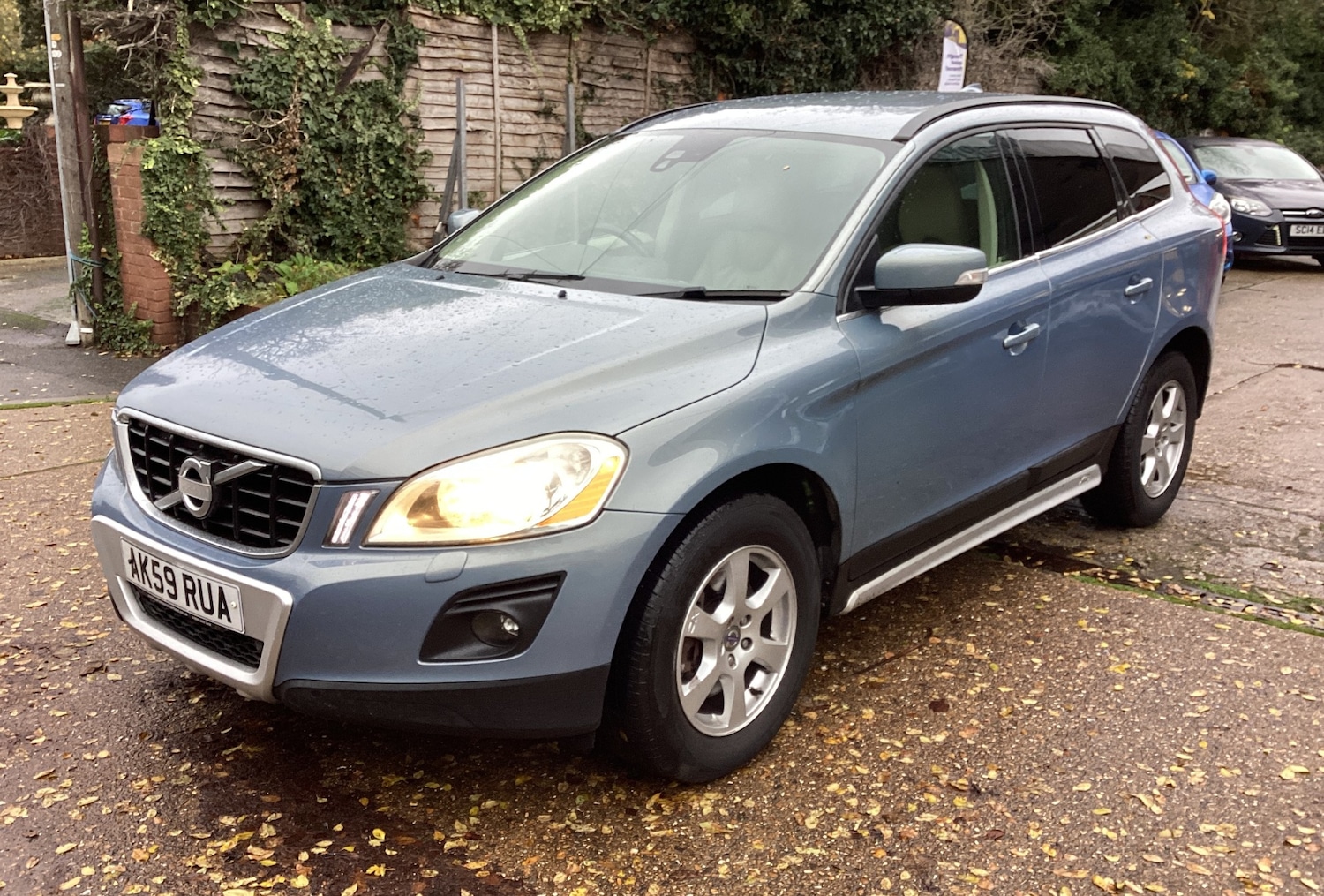 Used Volvo XC60 2009 for sale - 76762859: Photo 1