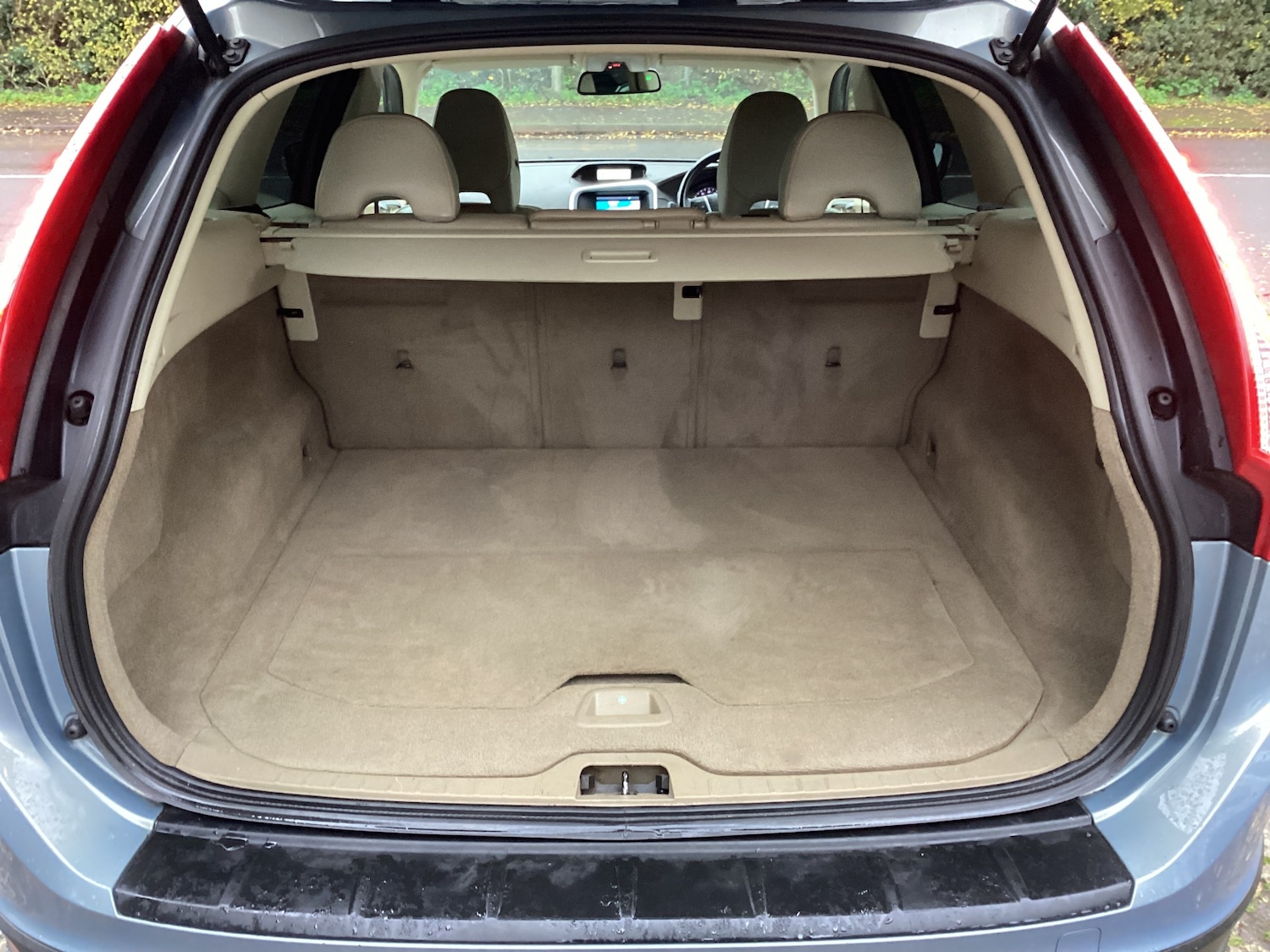 Used Volvo XC60 2009 for sale - 76762859: Photo 7