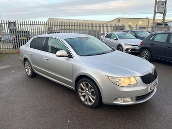 2009 (59) - 2.0 TDI PD 140 SE 5dr