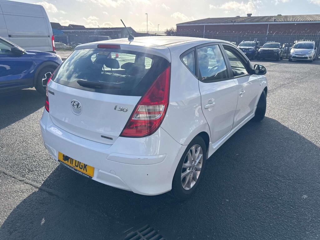 Used Hyundai i30 2011 for sale - 76470707: Photo 11