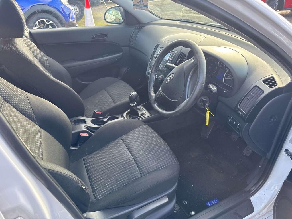 Used Hyundai i30 2011 for sale - 76470707: Photo 8