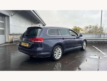 Used Volkswagen Passat 2016 for sale - 76468843: Photo