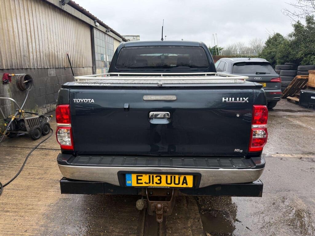 Used Toyota Hilux 2013 for sale - 77301400: Photo 10
