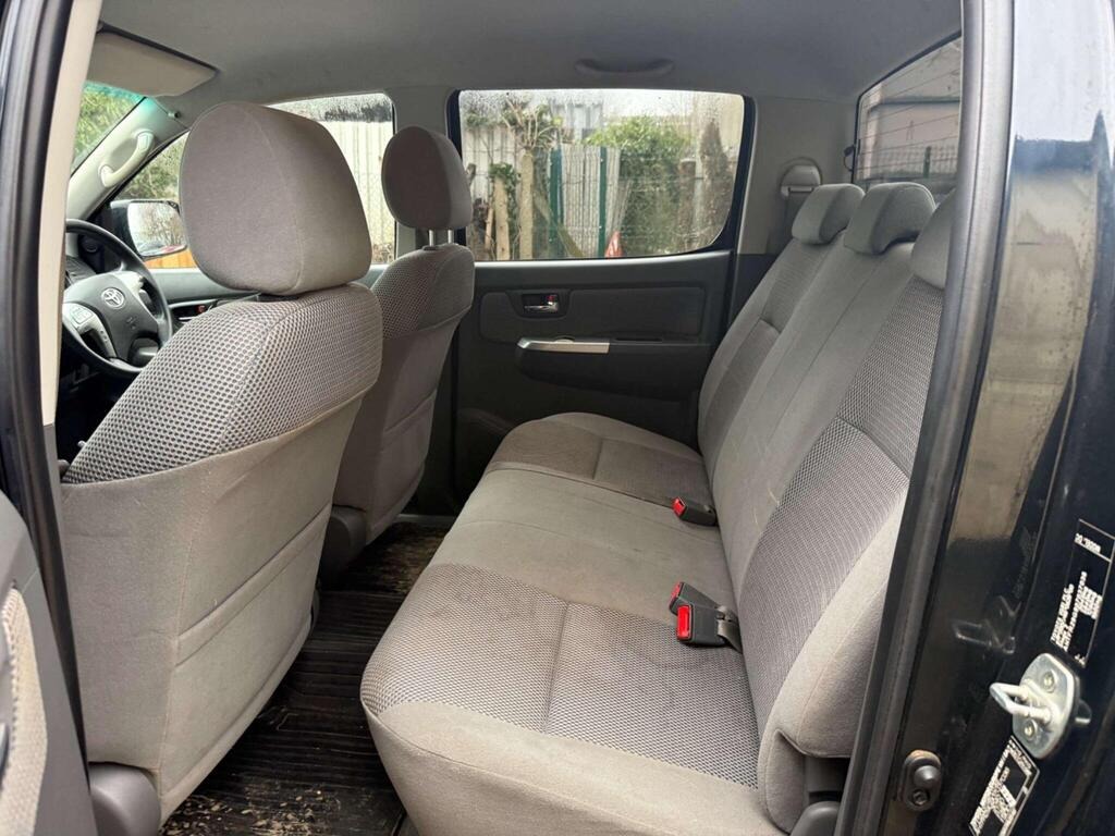Used Toyota Hilux 2013 for sale - 77301400: Photo 15
