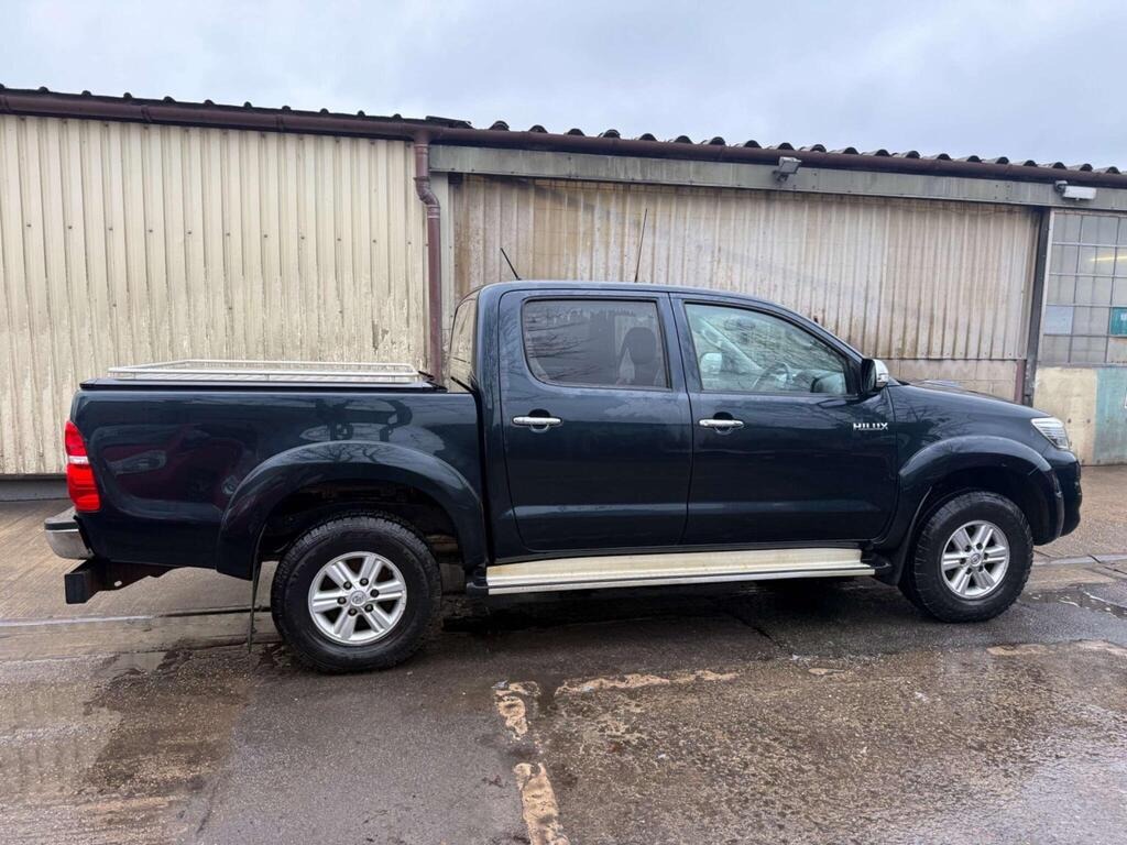 Used Toyota Hilux 2013 for sale - 77301400: Photo 16