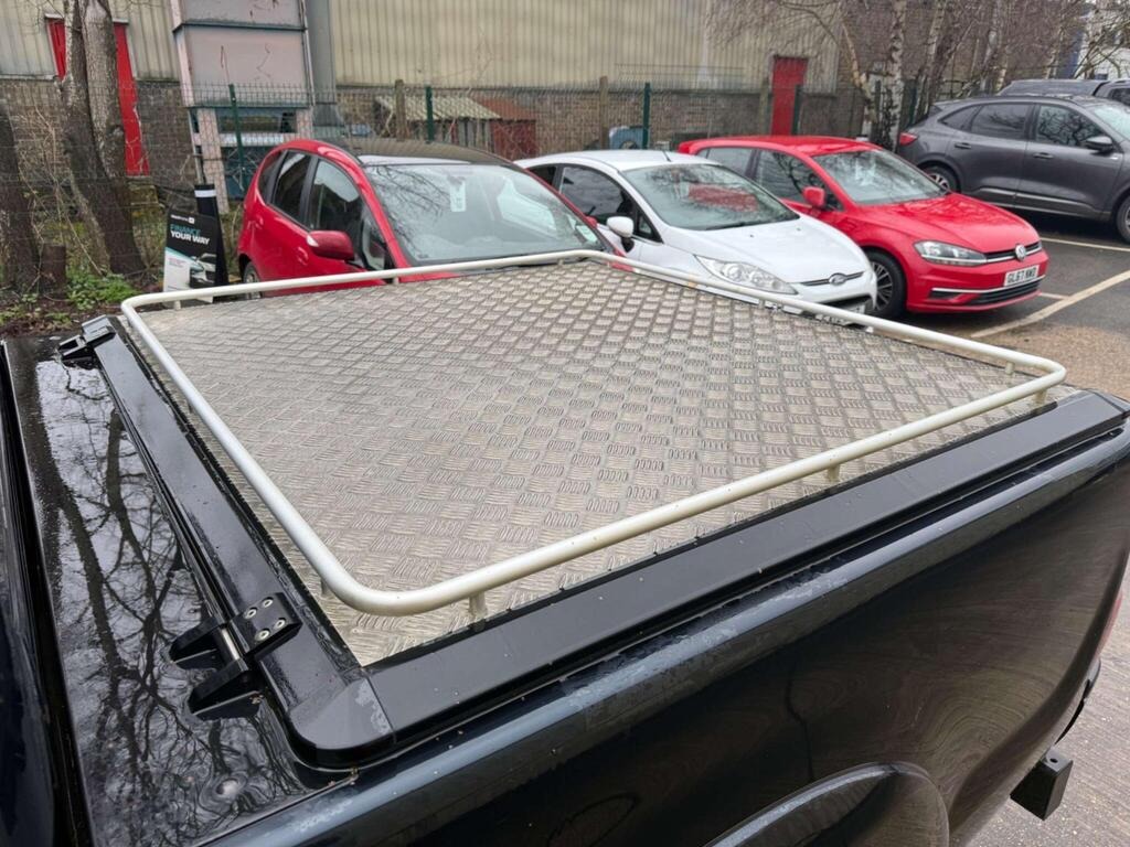 Used Toyota Hilux 2013 for sale - 77301400: Photo 9