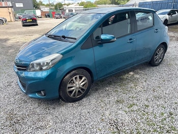 Used Toyota Yaris 2014 for sale - 79515248: Photo