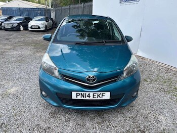 Used Toyota Yaris 2014 for sale - 79515248: Photo