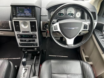 Used Chrysler Grand Voyager 2011 for sale - 78525927: Photo