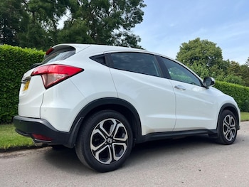 Used Honda HR-V 2015 for sale - 79038235: Photo