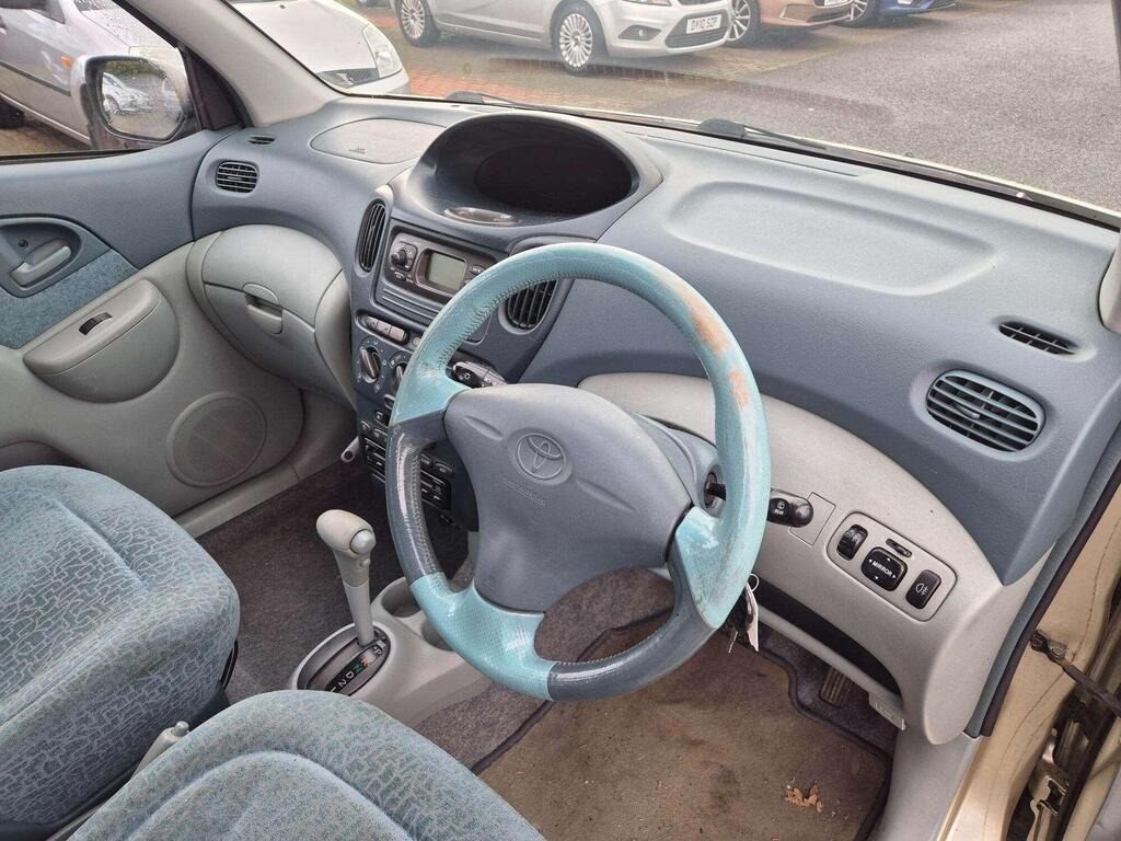 Used Toyota Yaris Verso 2000 for sale - 77394984: Photo 3