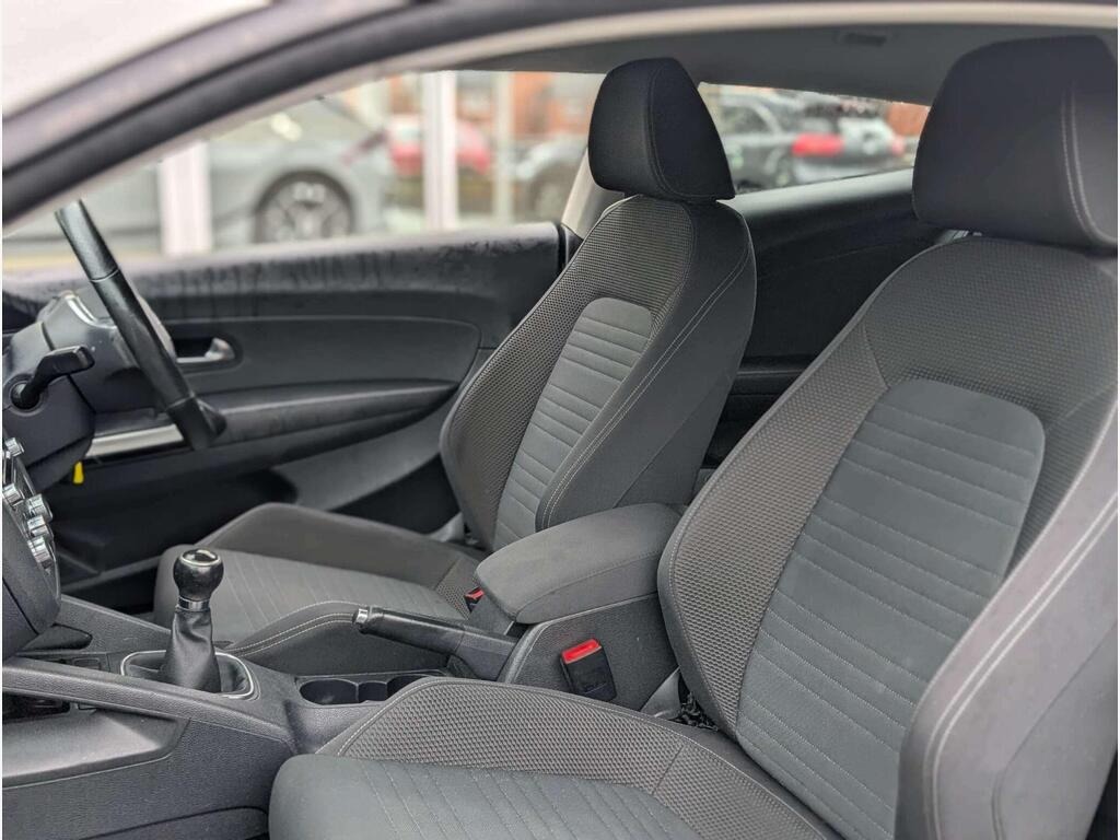 Used Volkswagen Scirocco 2010 for sale - 77053053: Photo 5