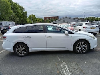 Used Toyota Avensis 2010 for sale - 78607862: Photo