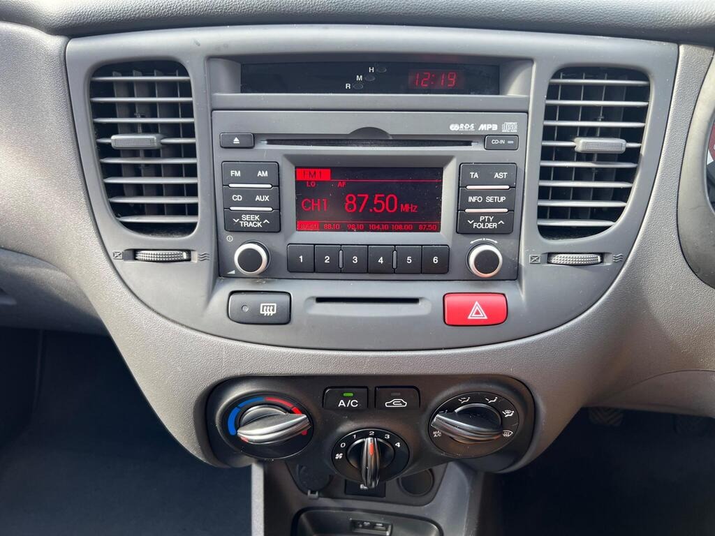 Used Kia Rio 2011 for sale - 77831844: Photo 10