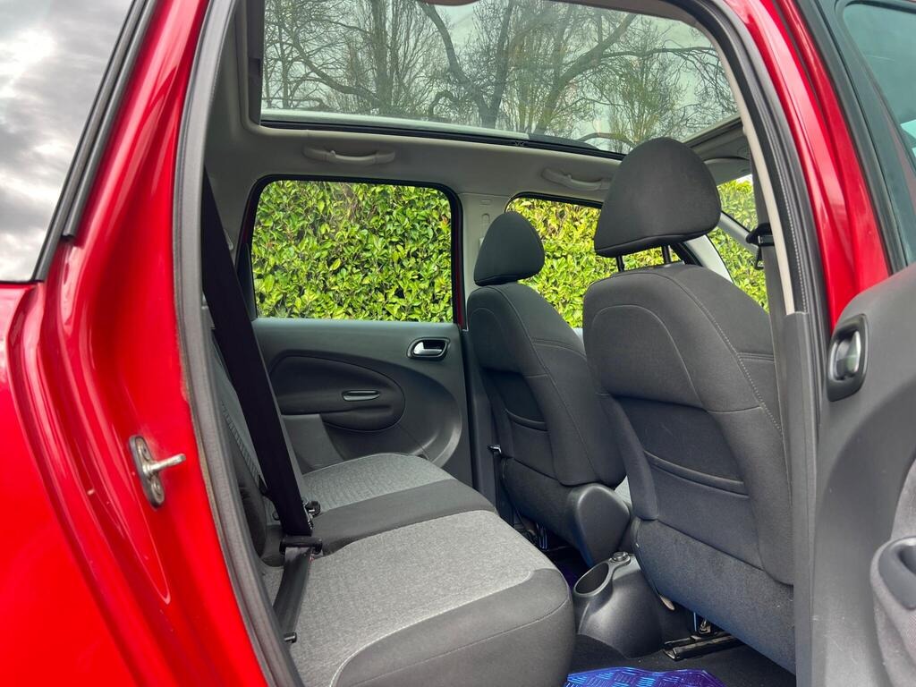 Used Citroen C3 Picasso 2017 for sale - 78180438: Photo 11