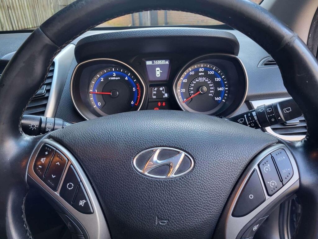 Used Hyundai i30 2015 for sale - 77988608: Photo 11