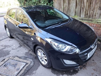Used Hyundai i30 2015 for sale - 77988608: Photo