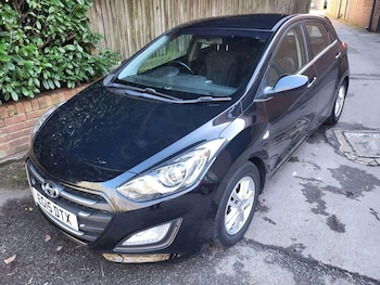 Used Hyundai i30 2015 for sale - 77988608: Photo