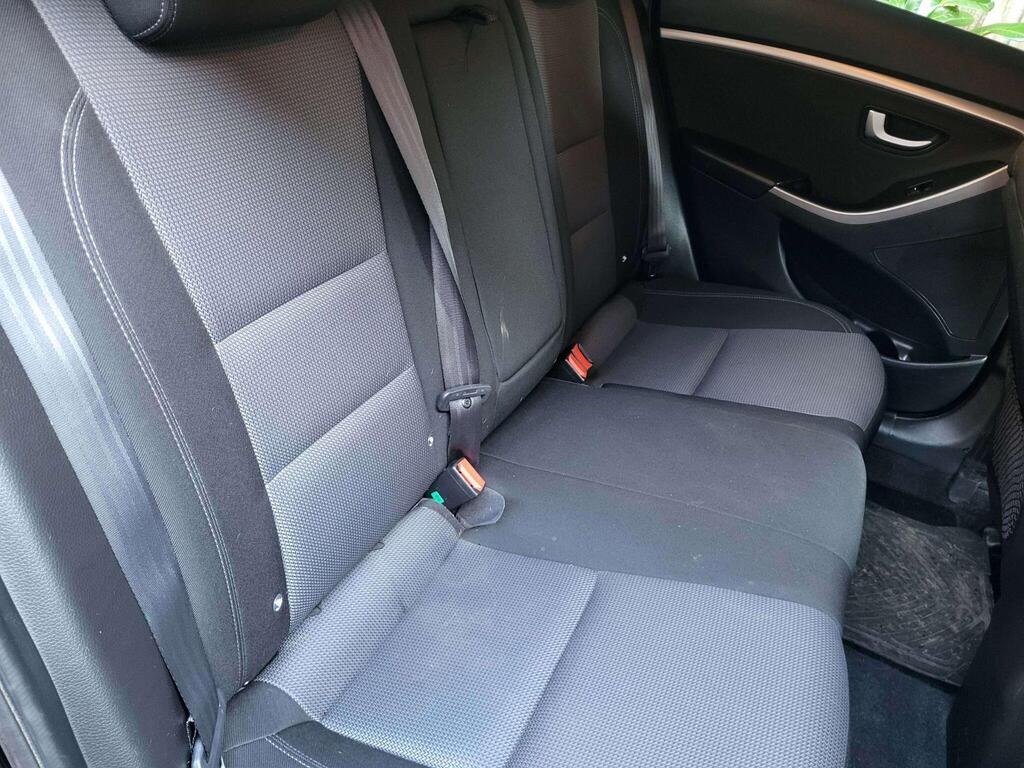 Used Hyundai i30 2015 for sale - 77988608: Photo 8