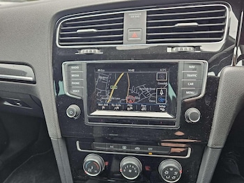 Used Volkswagen Golf 2014 for sale - 77873674: Photo