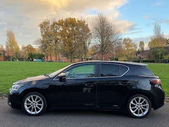 Used Lexus CT 2011 for sale - 76579769: Photo