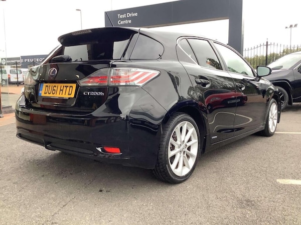 Used Lexus CT 2011 for sale - 76274350: Photo 2