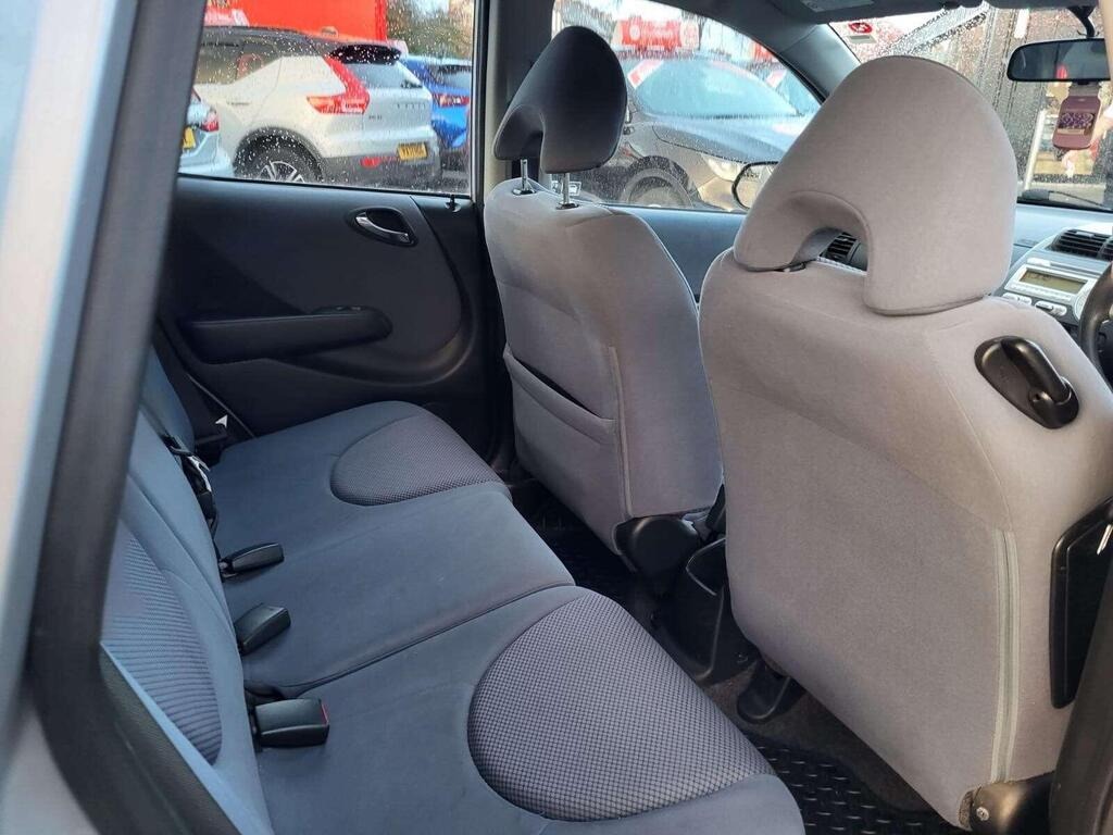 Used Honda Jazz 2005 for sale - 77140407: Photo 8