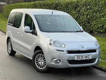 Used Peugeot Partner Tepee 2015 for sale - 77688616: Photo