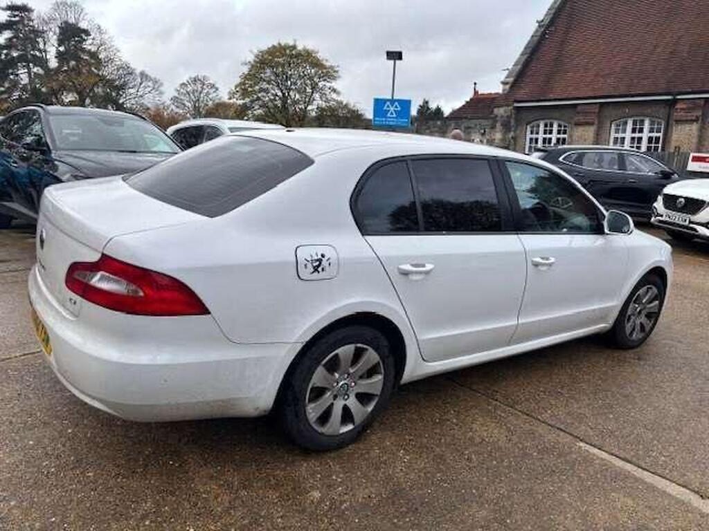 Used Skoda Superb 2012 for sale - 76582919: Photo 3