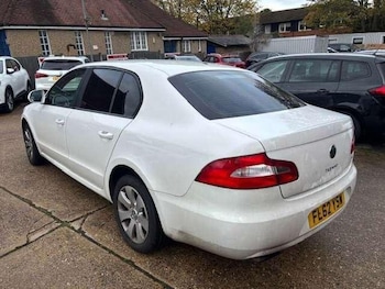 Used Skoda Superb 2012 for sale - 76582919: Photo