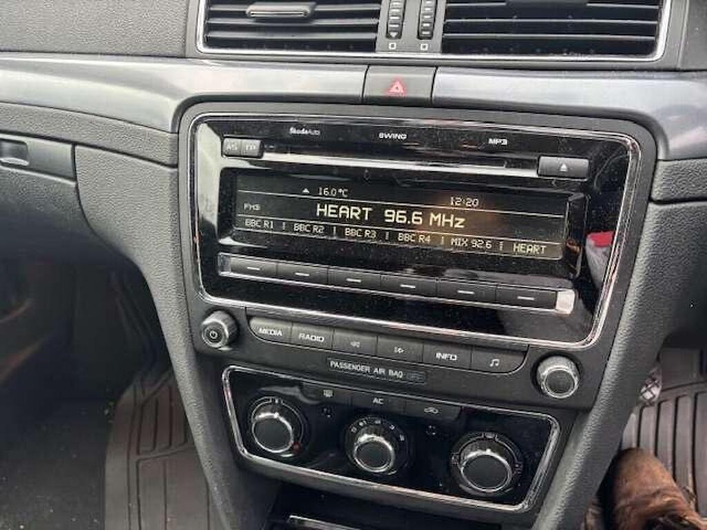 Used Skoda Superb 2012 for sale - 76582919: Photo 5