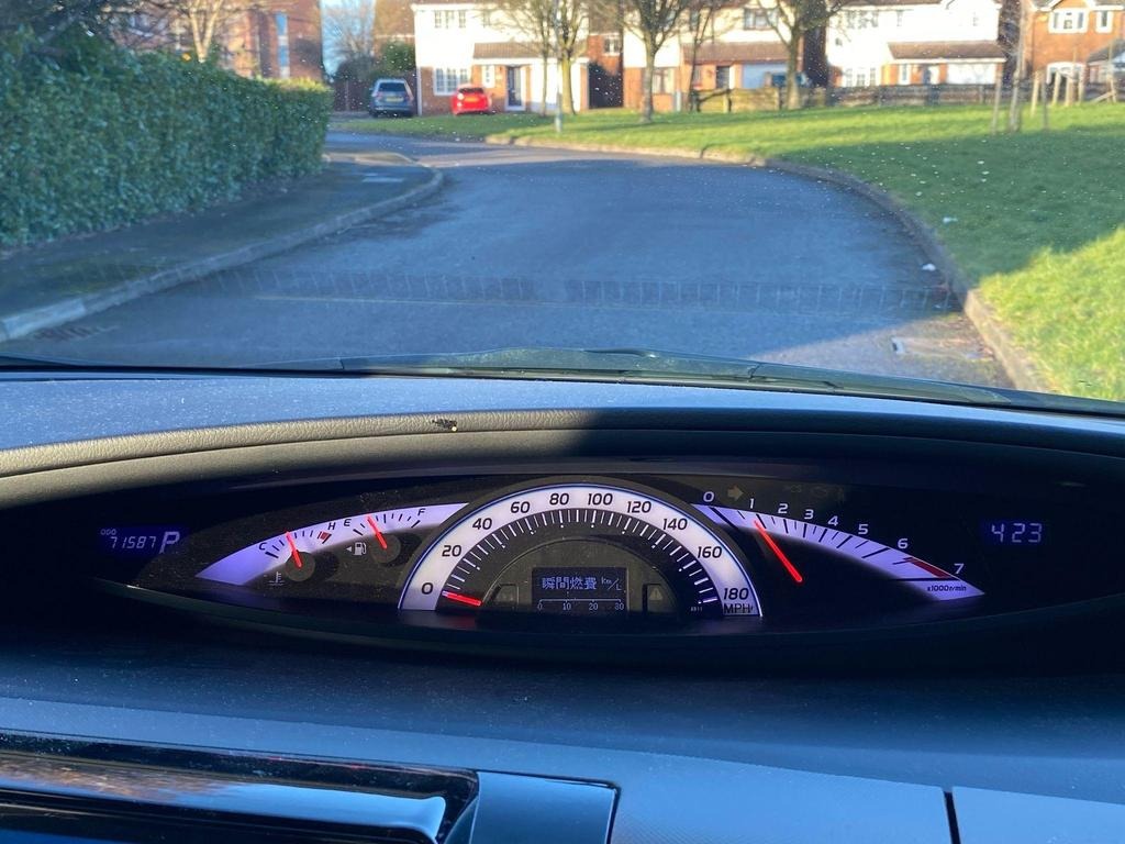 Used Toyota Estima 2024 for sale - 73822121: Photo 14