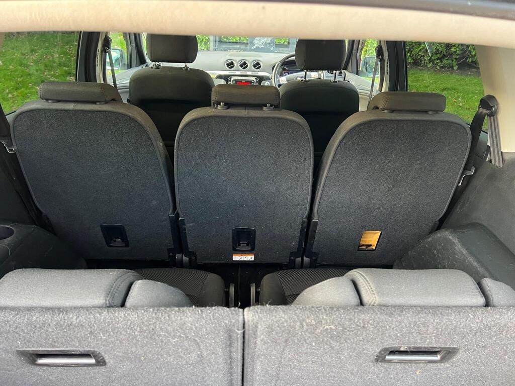 Used Ford S-Max 2011 for sale - 76878689: Photo 15