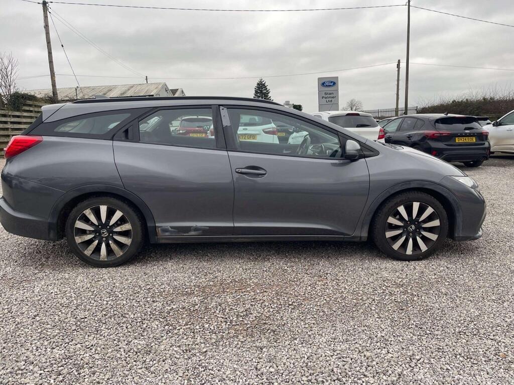 Used Honda Civic 2014 for sale - 77563615: Photo 2