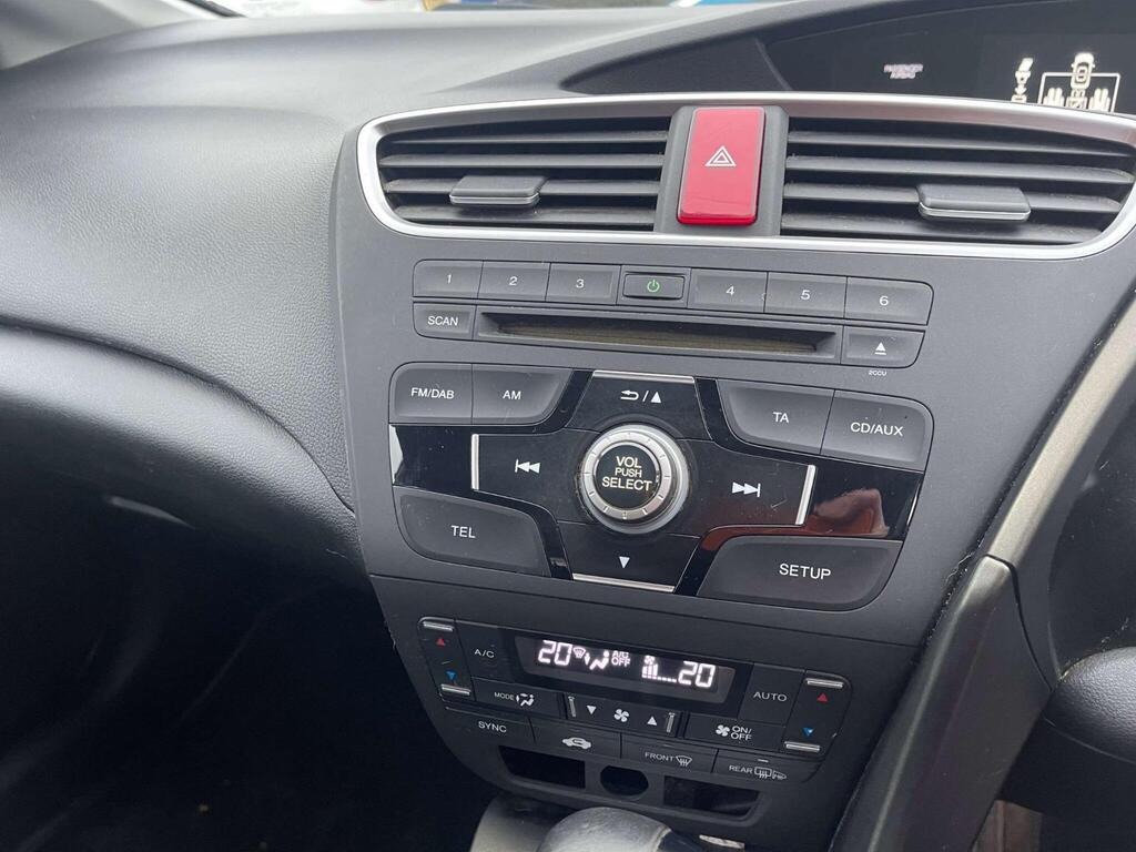 Used Honda Civic 2014 for sale - 77563615: Photo 6