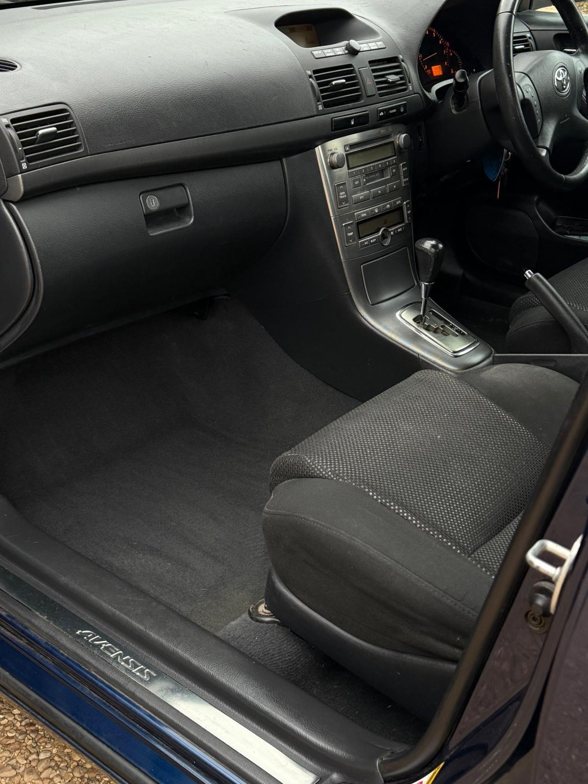 Used Toyota Corolla Verso 2005 for sale - 77314830: Photo 31