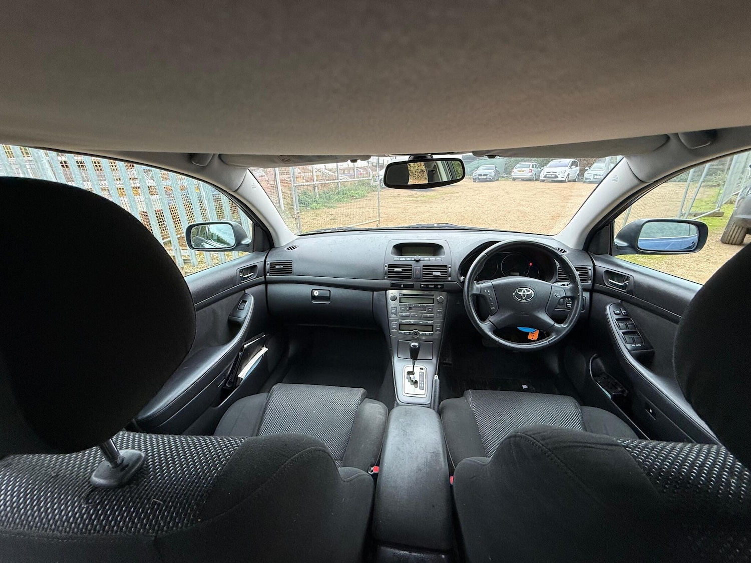 Used Toyota Corolla Verso 2005 for sale - 77314830: Photo 9