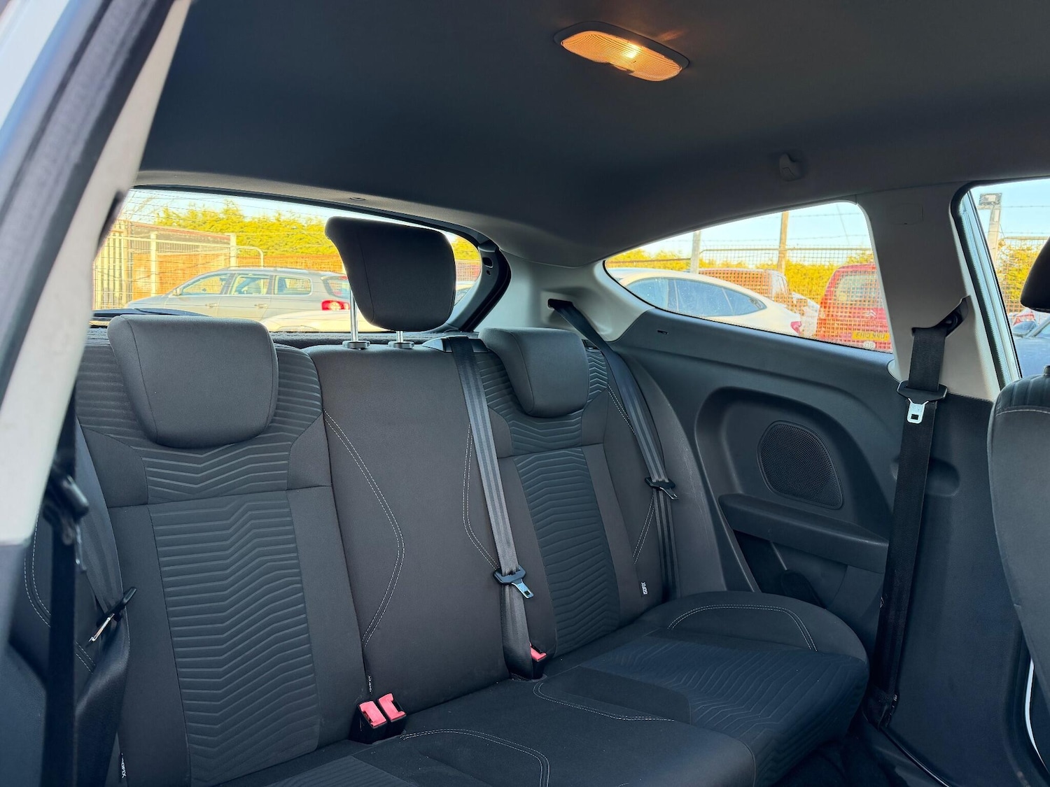 Used Ford Fiesta 2014 for sale - 76802081: Photo 4