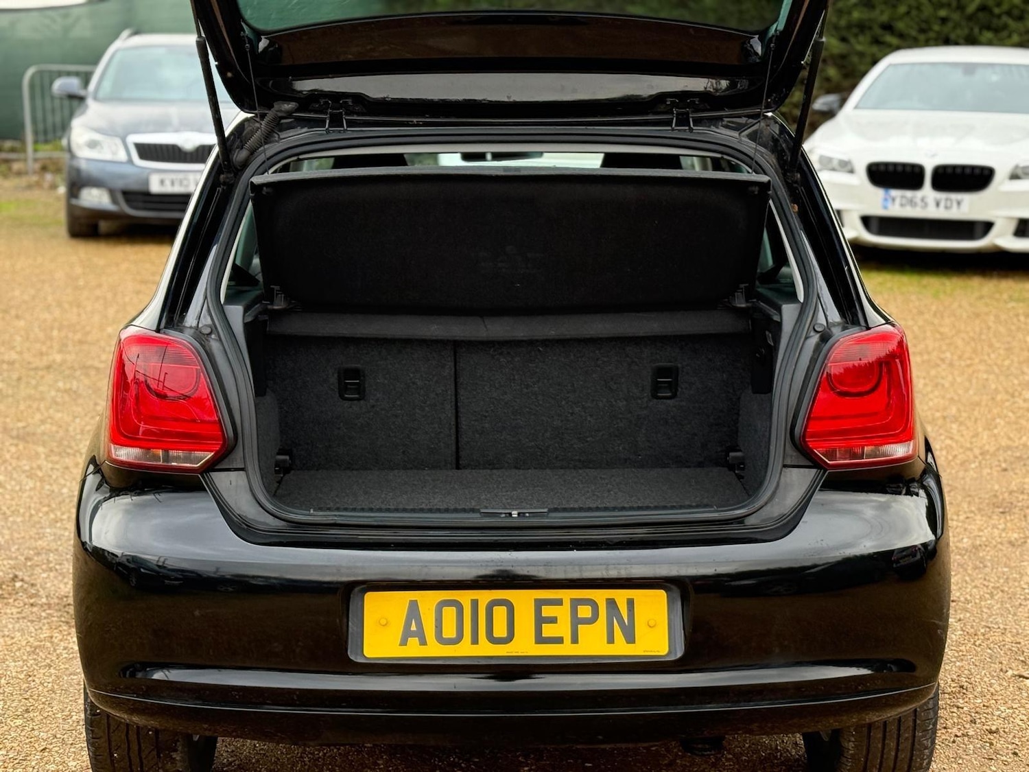 Used Volkswagen Polo 2010 for sale - 76759725: Photo 12