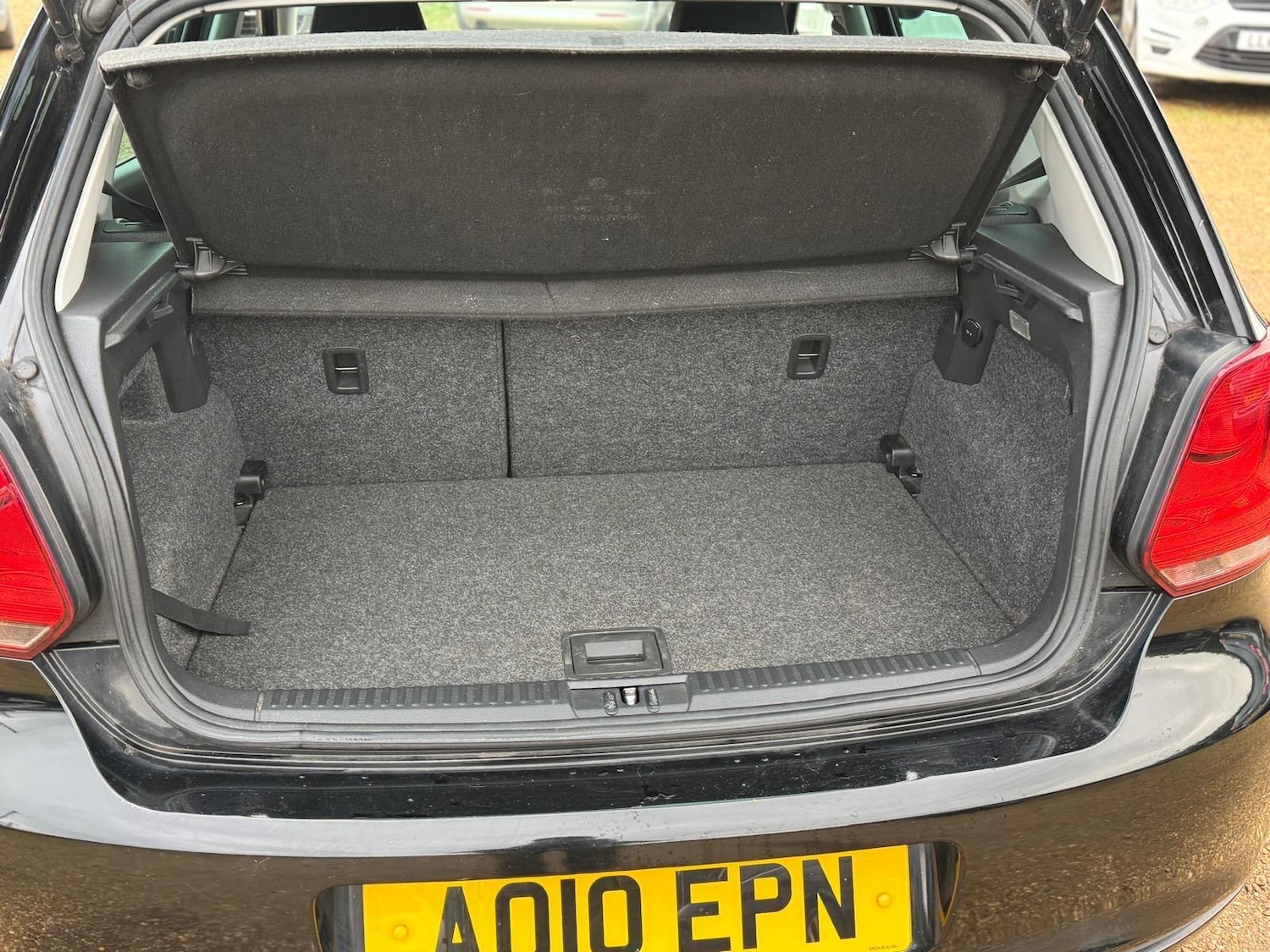 Used Volkswagen Polo 2010 for sale - 76759725: Photo 13