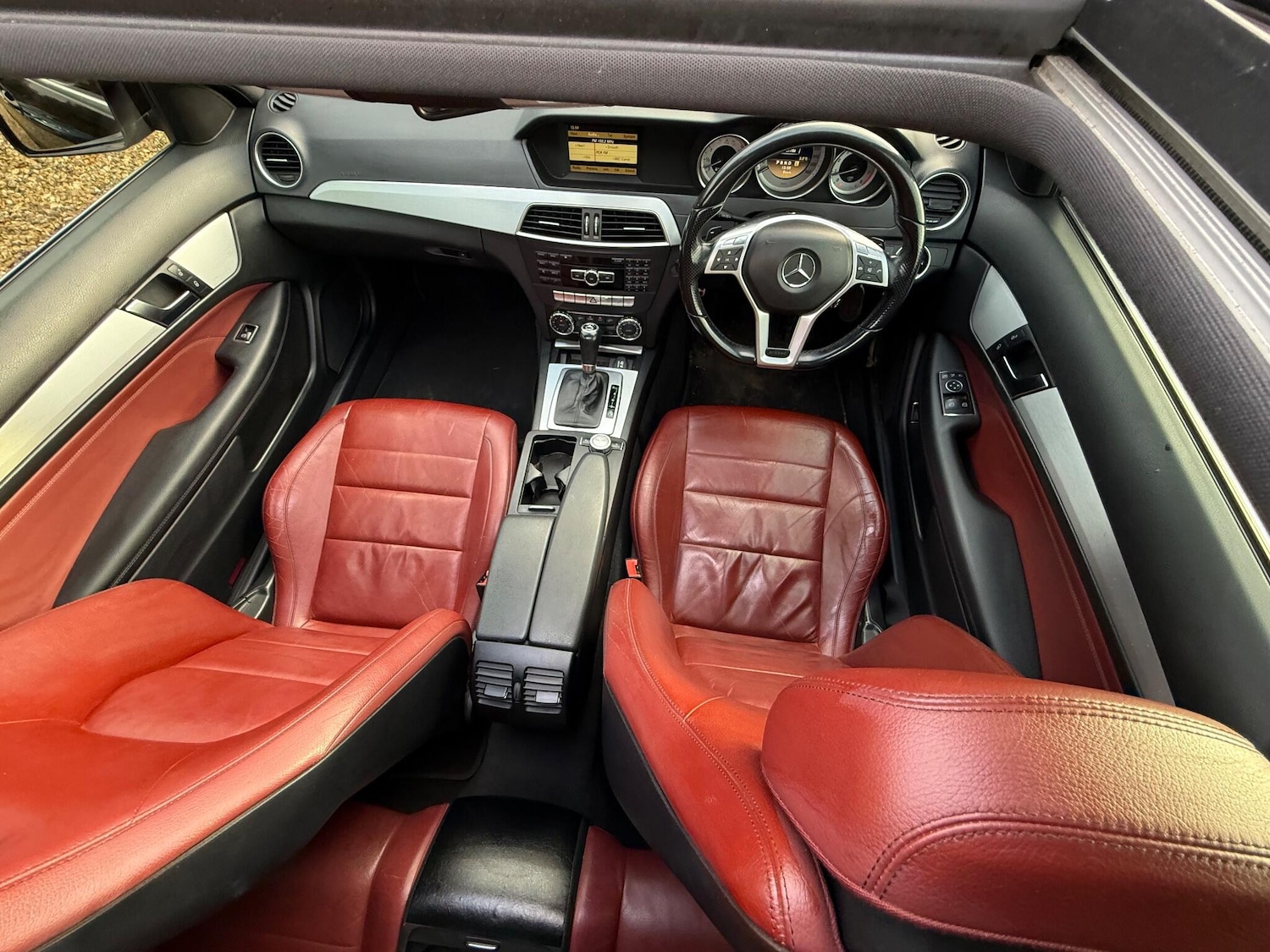 Used Mercedes-Benz C Class 2012 for sale - 77163372: Photo 33