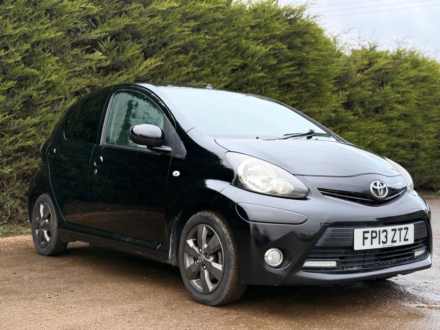 Used Toyota AYGO 2013 for sale - 76689584: Photo 11