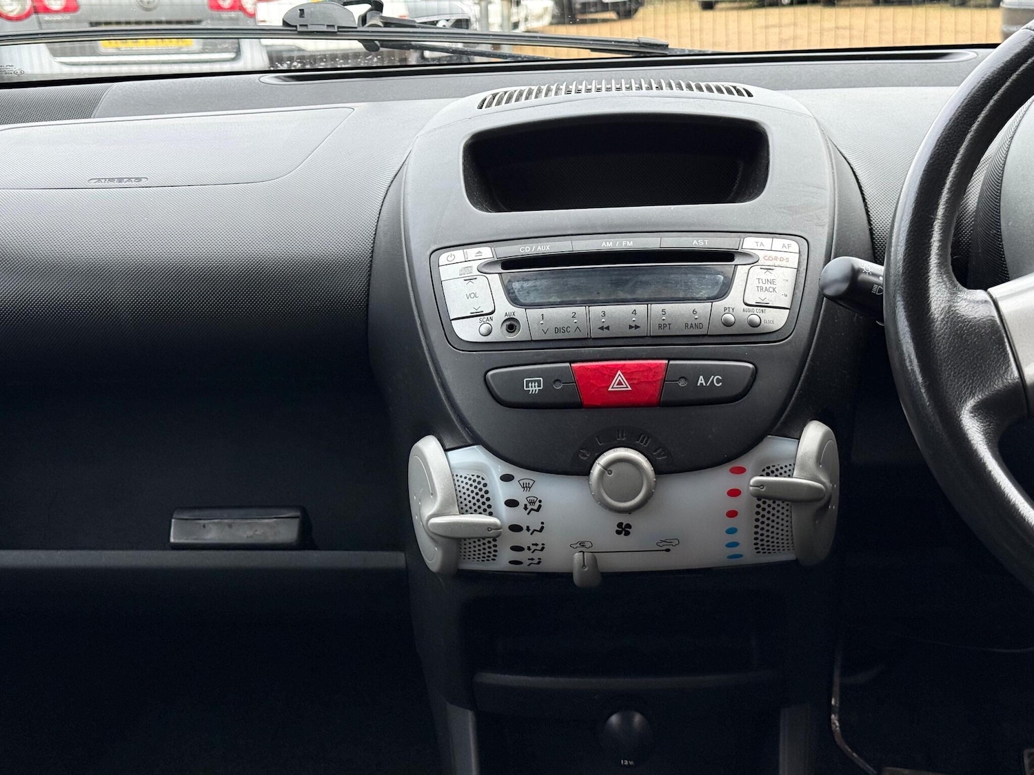 Used Toyota AYGO 2013 for sale - 76689584: Photo 27