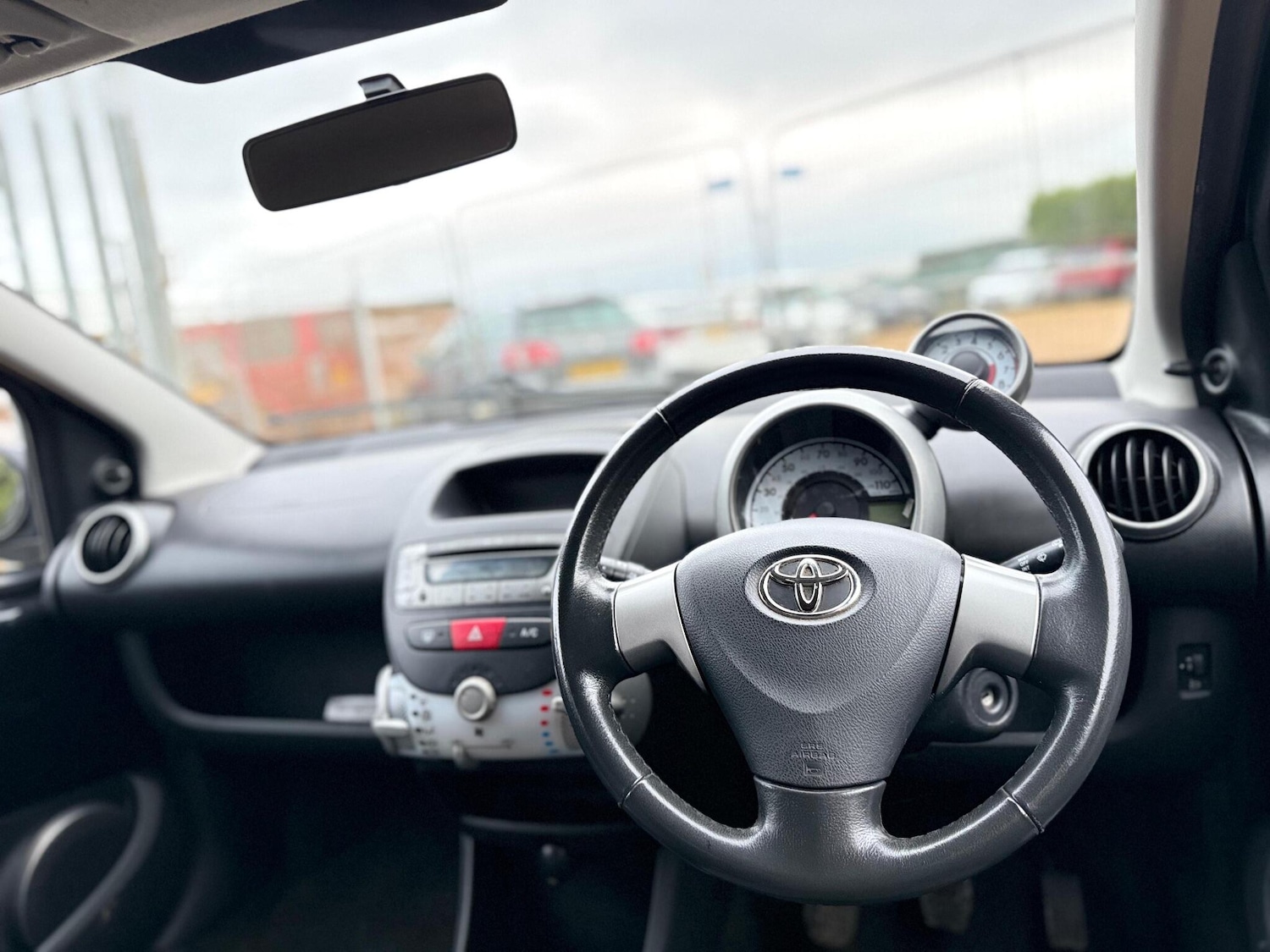 Used Toyota AYGO 2013 for sale - 76689584: Photo 28