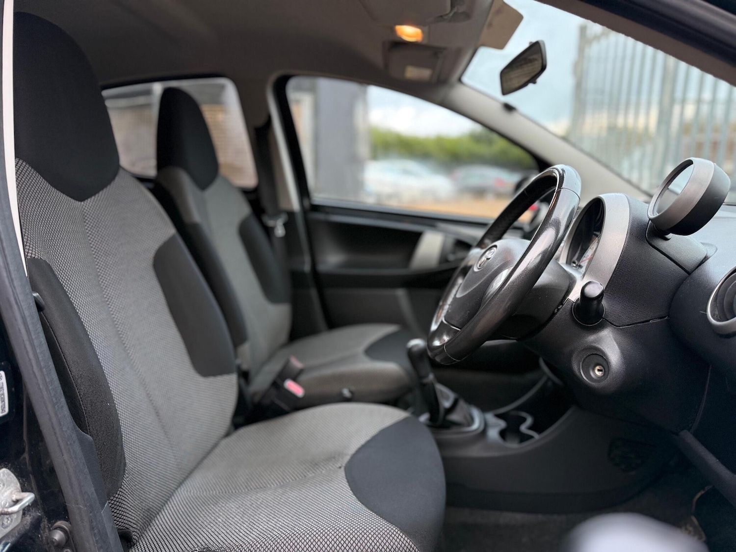 Used Toyota AYGO 2013 for sale - 76689584: Photo 30